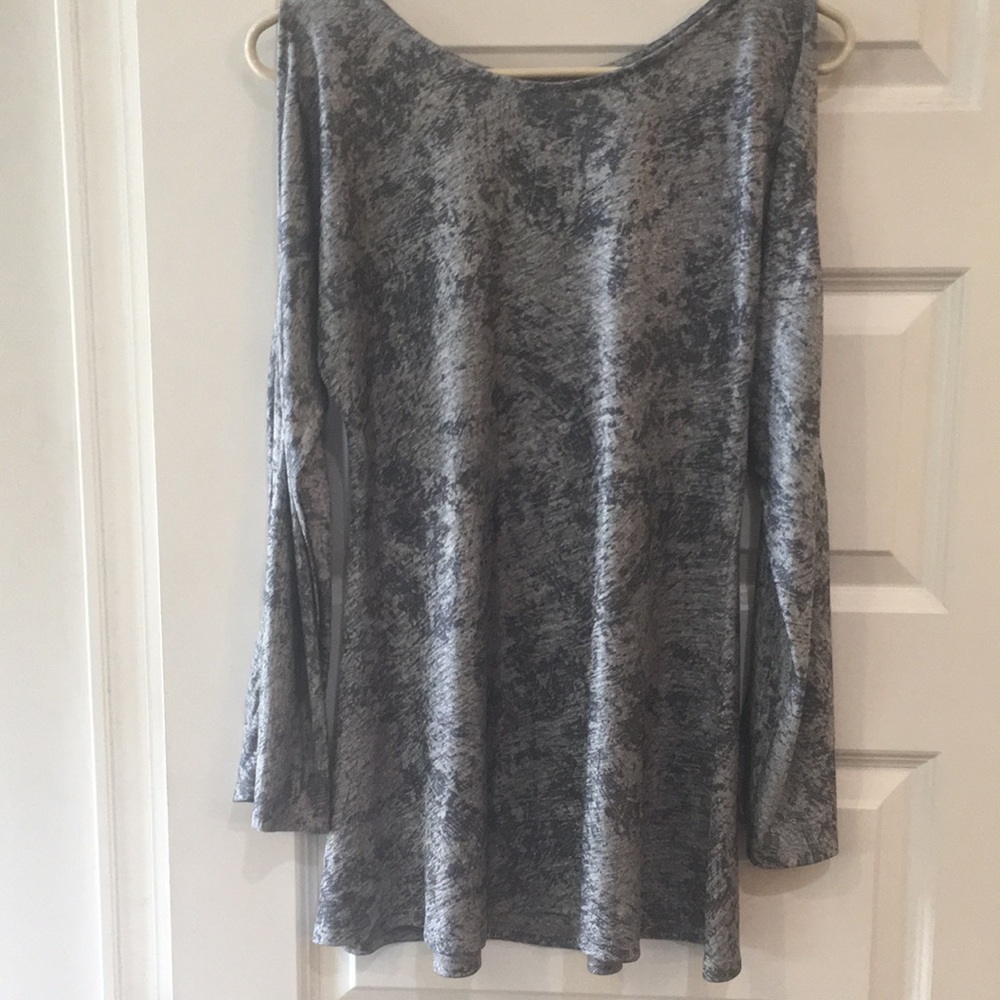 Grey mesmerized women tunic blouse size small